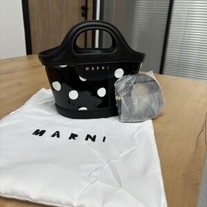 MARNI black leather shoulder bag 15X13cm